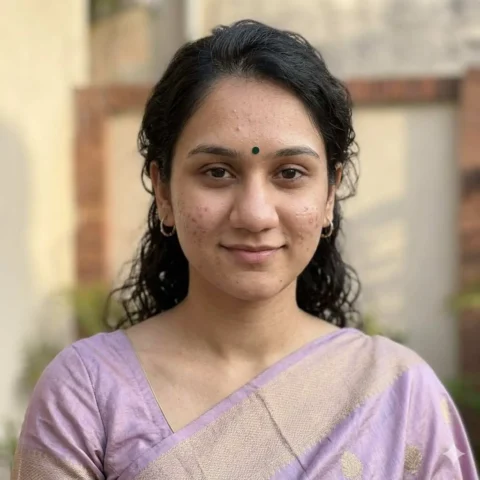 Soft Saree Close-Up Girls WhatsApp DP Gemini Prompt